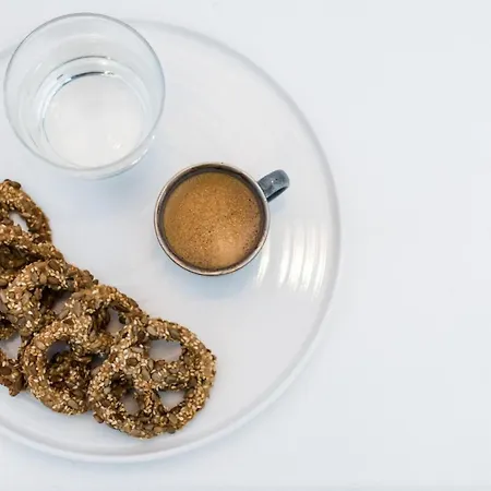 Ypseli Anafi's Hive Hotel 2*