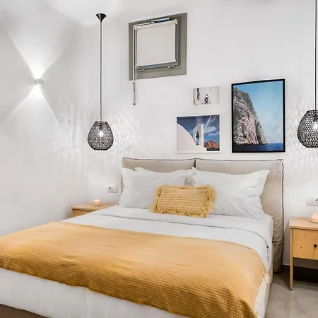 Hotel Ypseli Anafi's Hive 2*