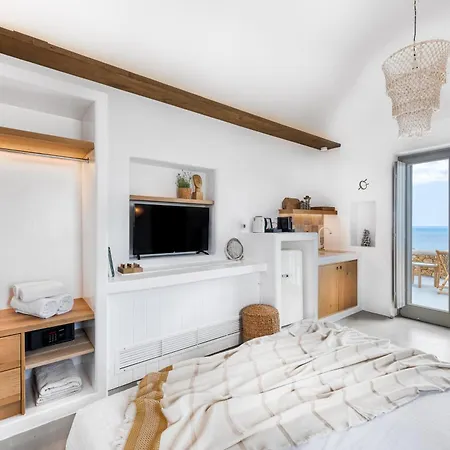 Hotel Ypseli Anafi's Hive