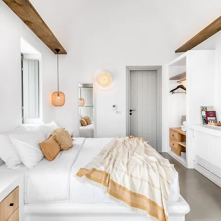 Hotel Ypseli Anafi's Hive