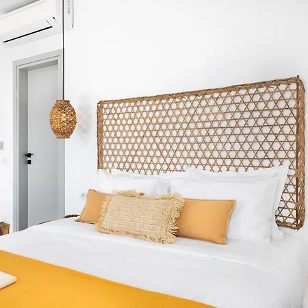 Hotel Ypseli Anafi's Hive