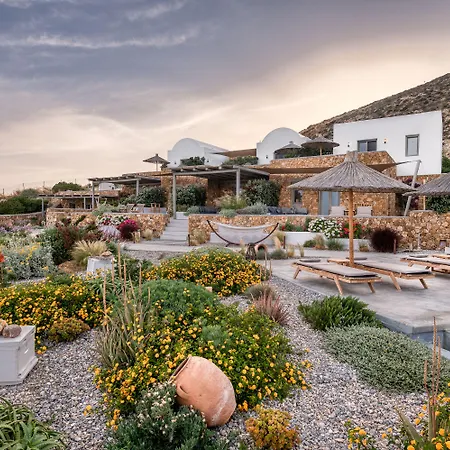 Hotel Ypseli Anafi's Hive Anafi