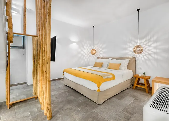 호텔 Ypseli Anafi's Hive 2*