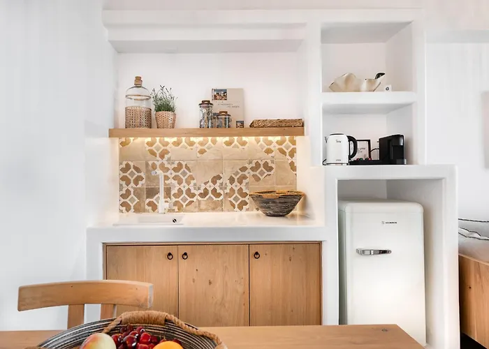 Ypseli Anafi's Hive 아나피