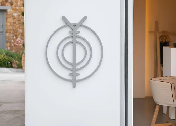 호텔 Ypseli Anafi's Hive 2*