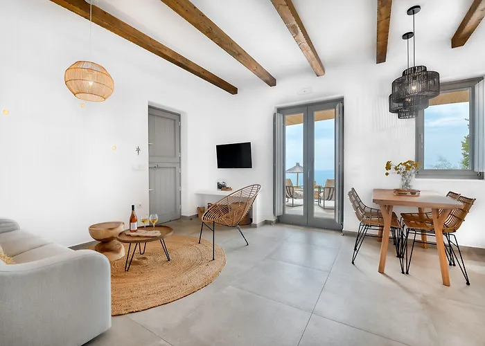 Ypseli Anafi's Hive 호텔